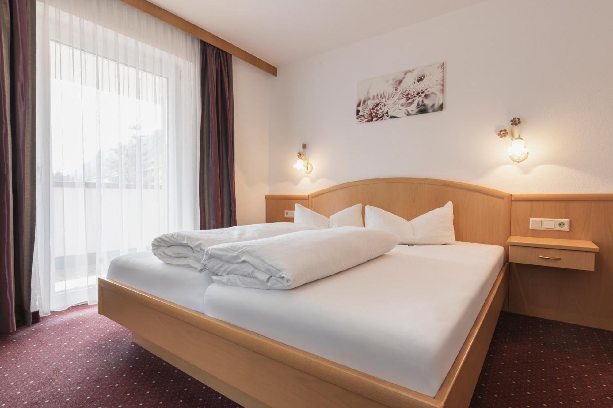 Birkheim Hotel Ischgl Room photo